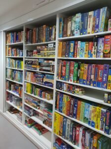 Ludotehque Sesame Game Shelves 2